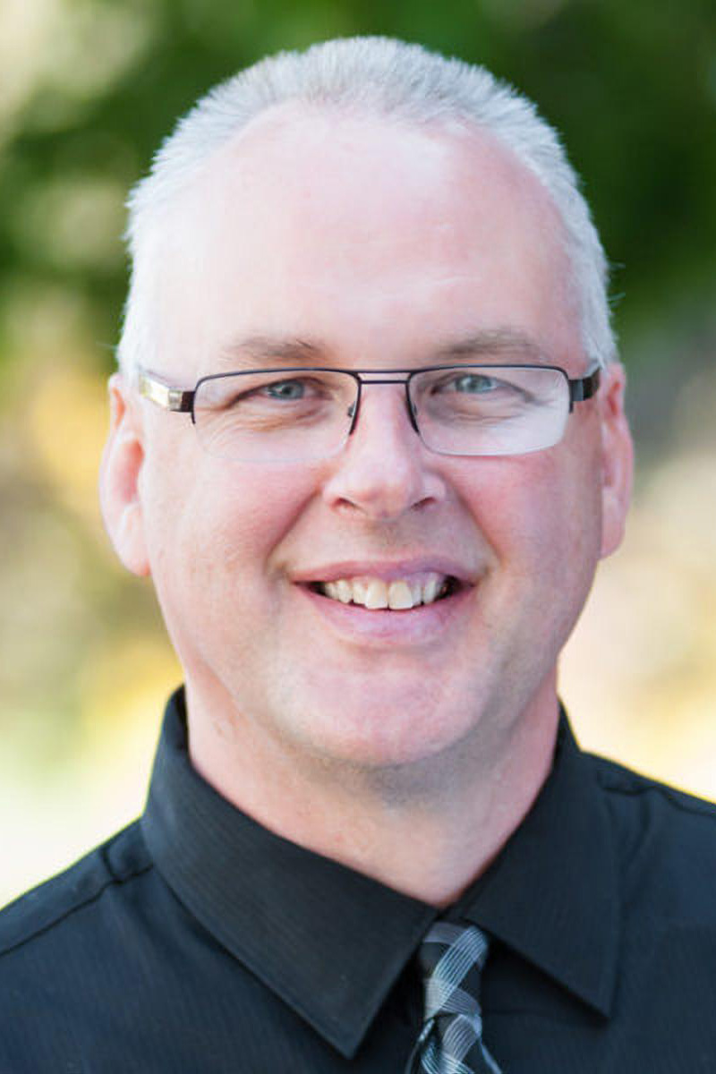 Headshot of Bruce Odenthal